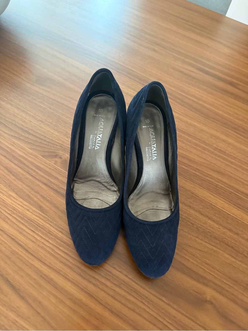 Aquatalia Navy Suede Womens Pumps